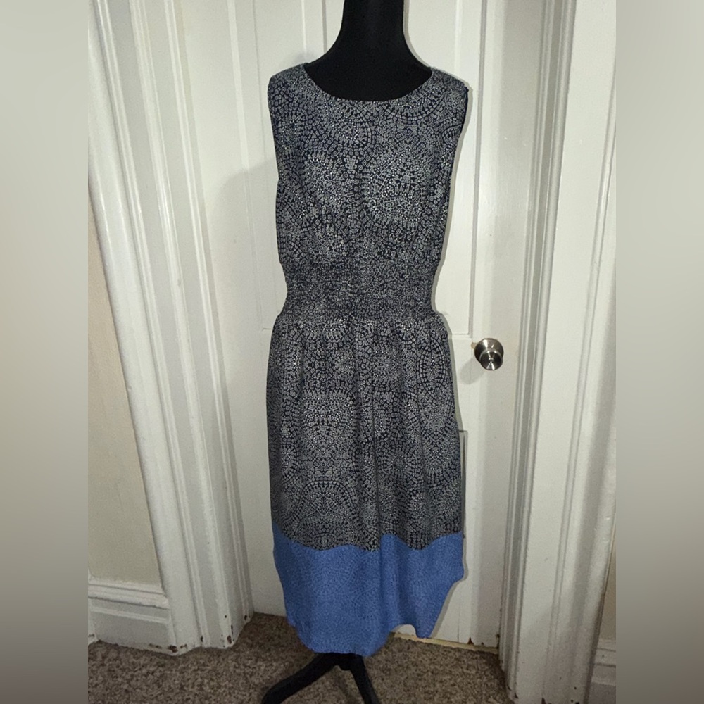 Women's GAP size medium dress Black and Blue Midi Dress‎